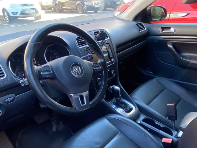 Volkswagen Jetta - фото 5