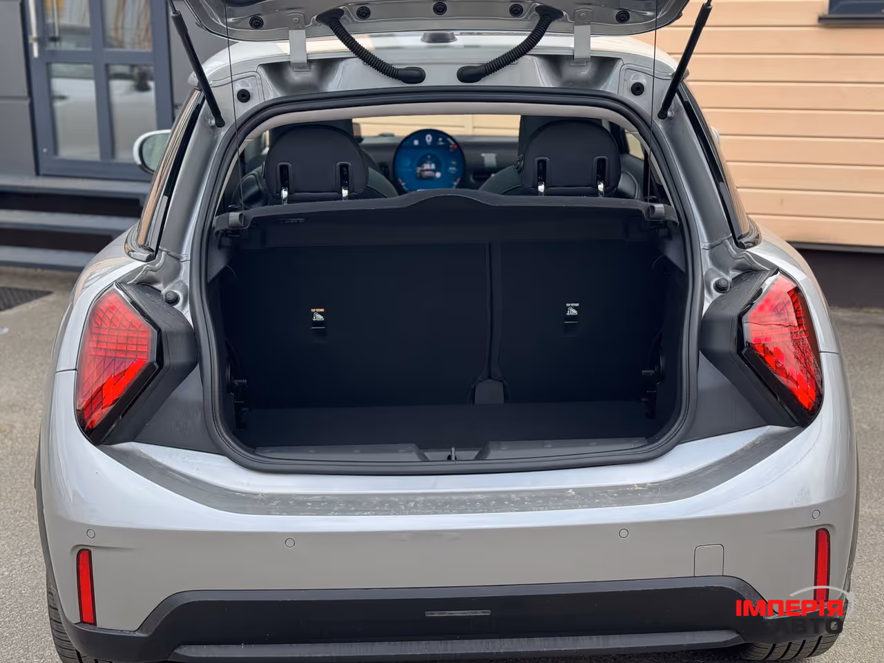 Mini Hatch - фото 10