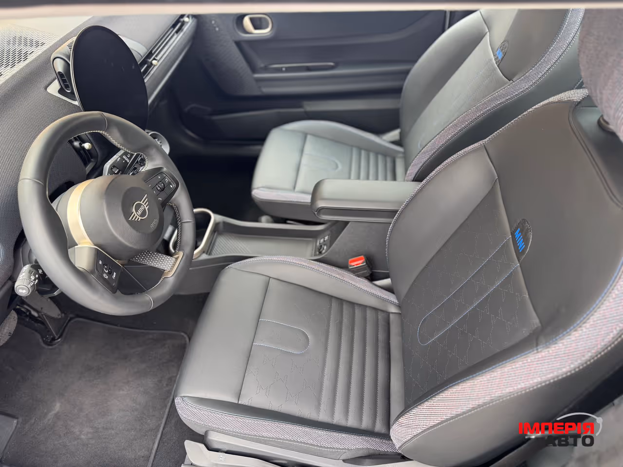 Mini Hatch - фото 15