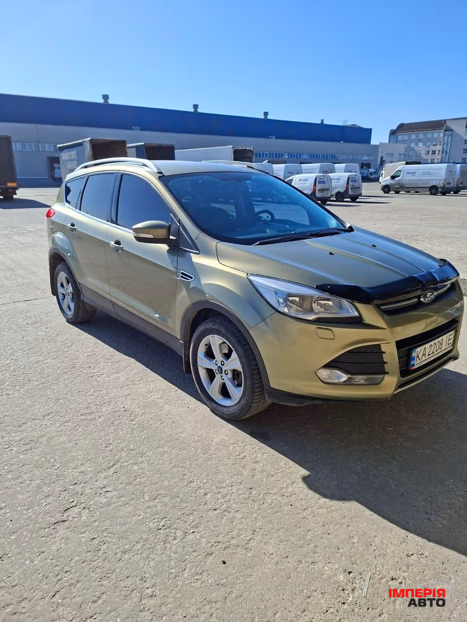 Ford Kuga - фото 1