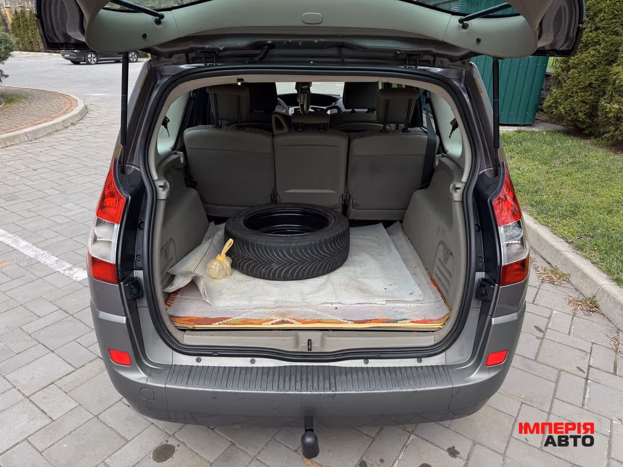 Renault Megane - фото 8