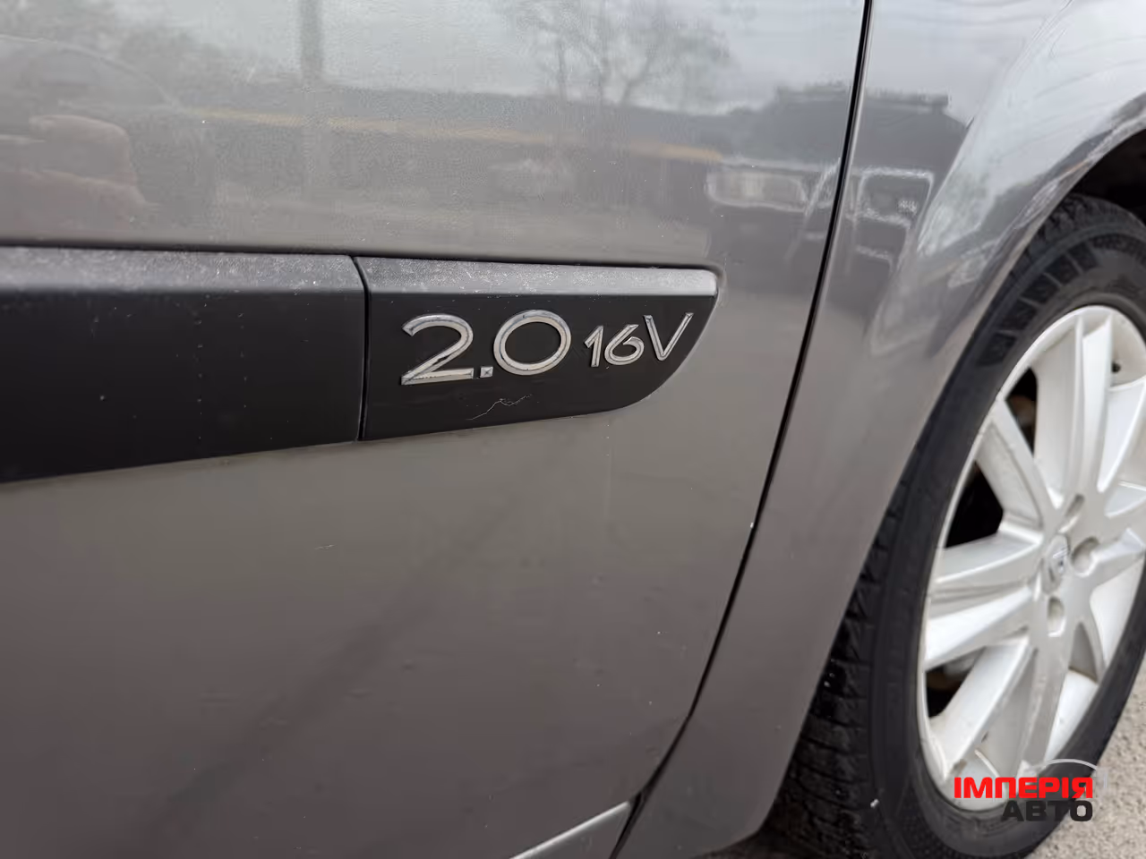 Renault Megane - фото 10