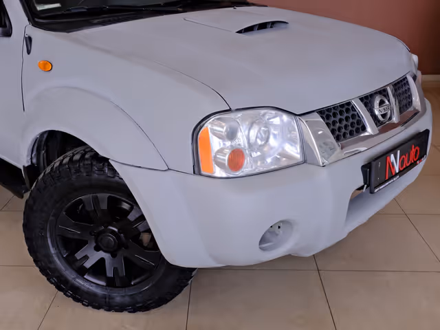 Nissan Navara (Frontier) - фото 3