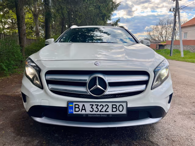 Mercedes-Benz GLA - фото 1