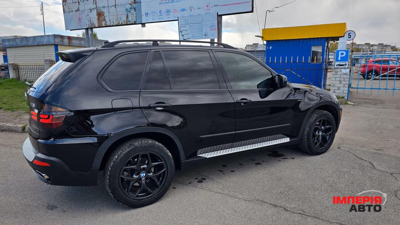 BMW X5 - фото 8