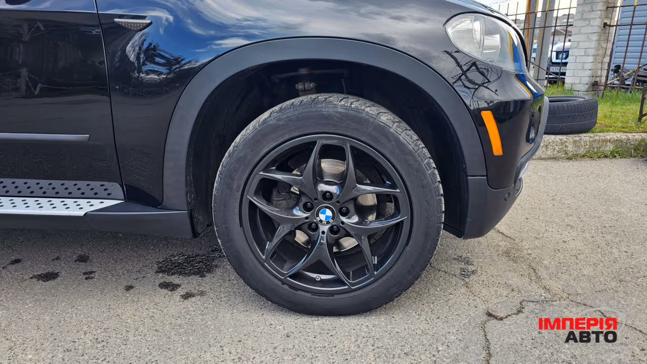 BMW X5 - фото 10