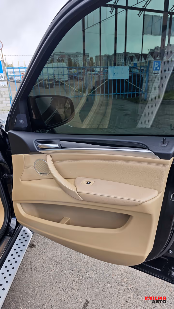BMW X5 - фото 19