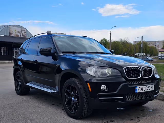 BMW X5 - фото 2
