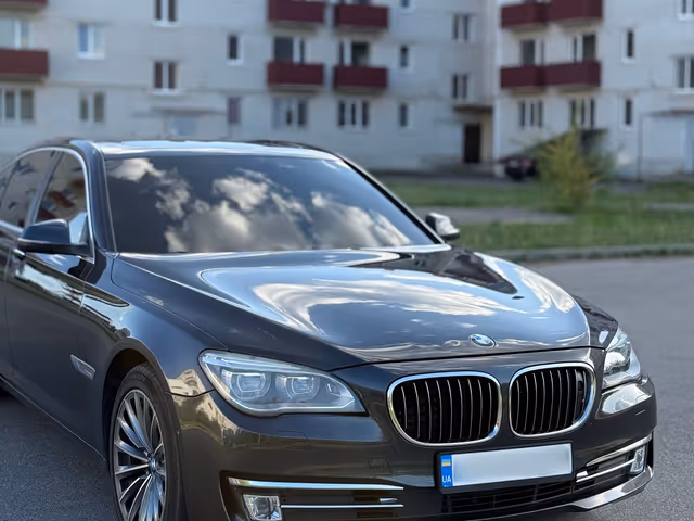 BMW 7 серії - фото 4