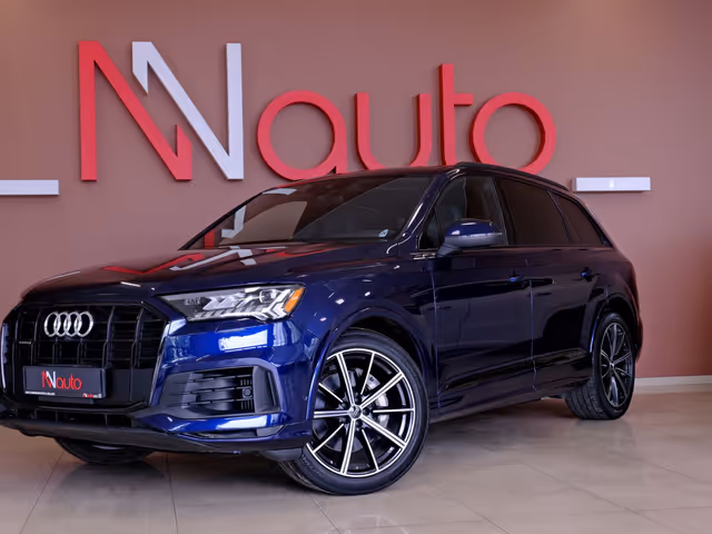 Audi Q7 - фото 1