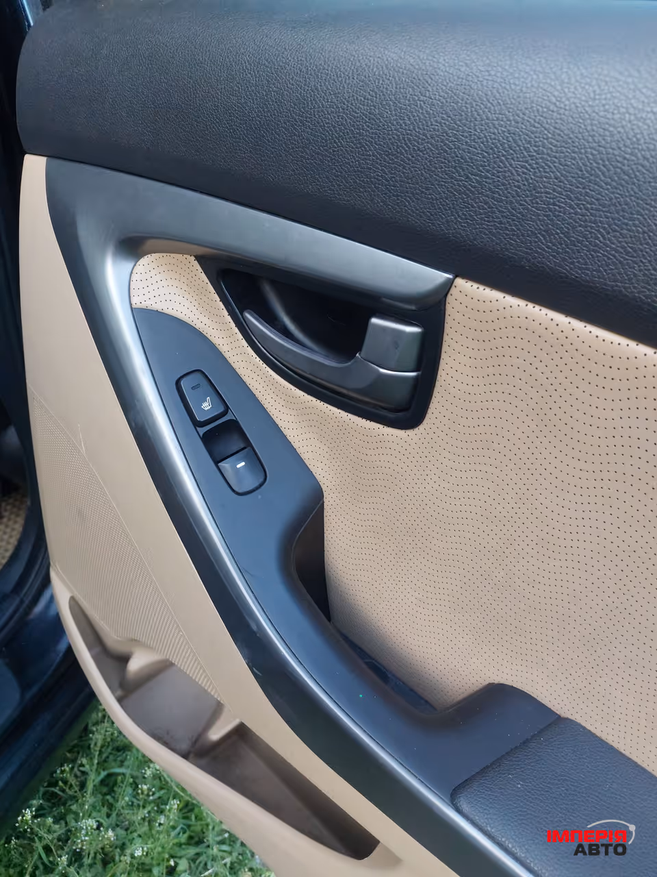 Hyundai Elantra - фото 3