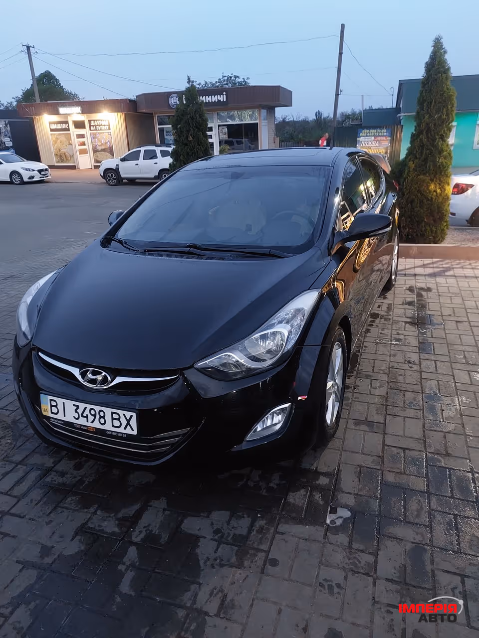 Hyundai Elantra - фото 1