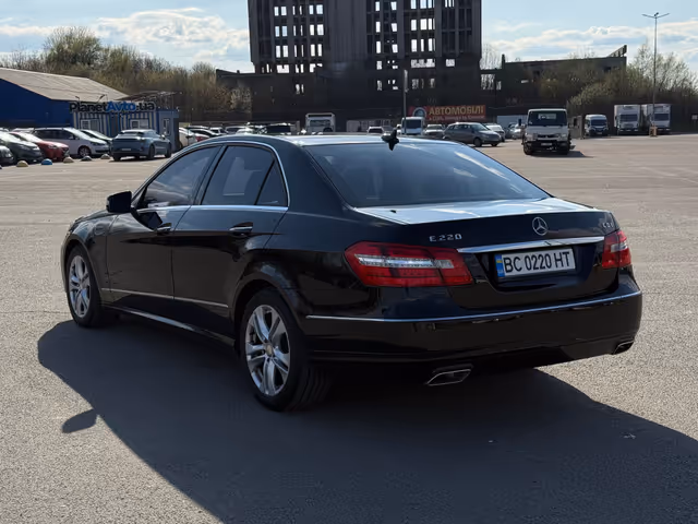 Mercedes-Benz E-Класс - фото 5