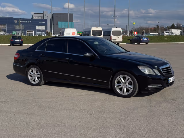 Mercedes-Benz E-Класс - фото 3