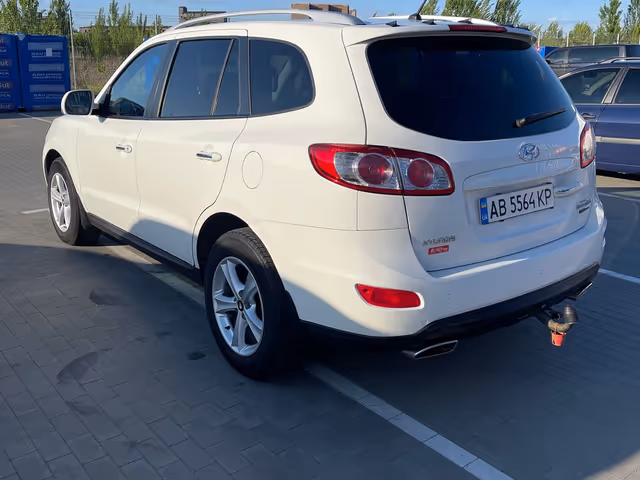 Hyundai Santa Fe - фото 4