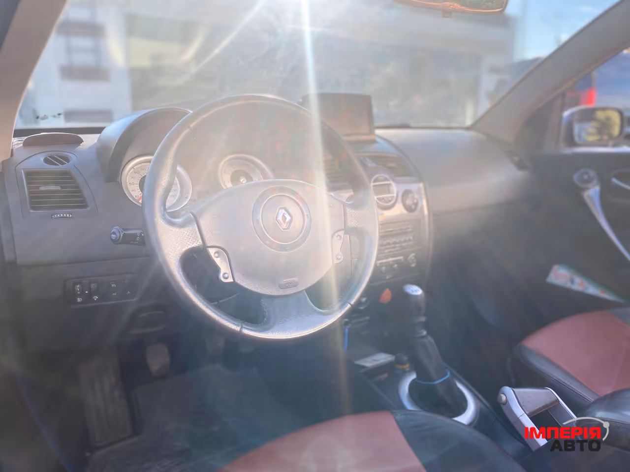 Renault Megane - фото 11