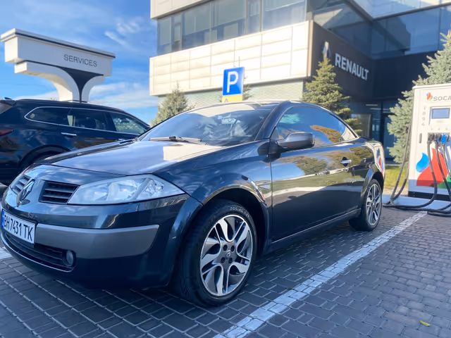 Renault Megane - фото 1