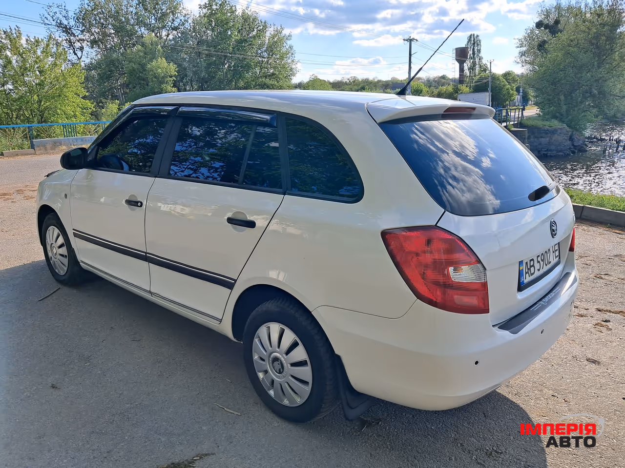 Skoda Fabia - фото 5
