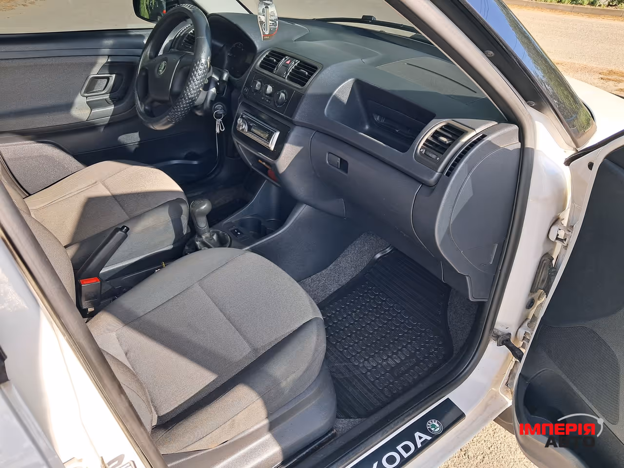 Skoda Fabia - фото 10