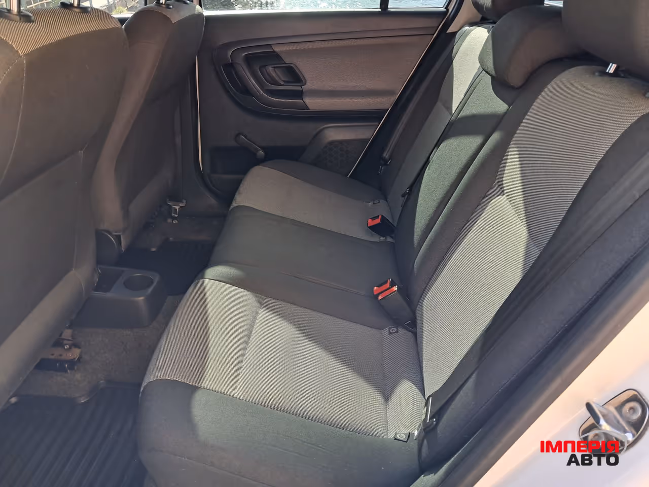Skoda Fabia - фото 13