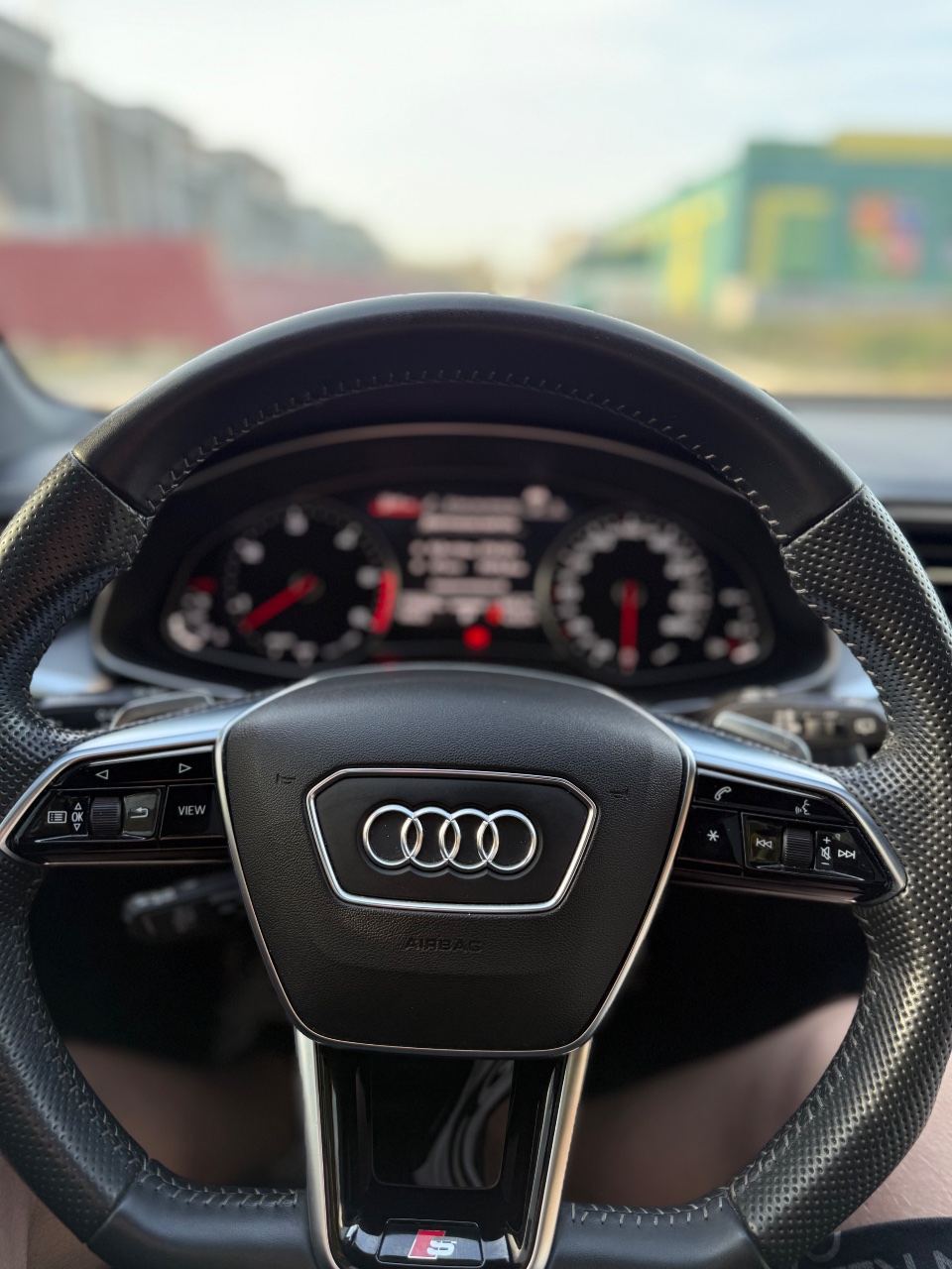 Audi A6 - фото 14