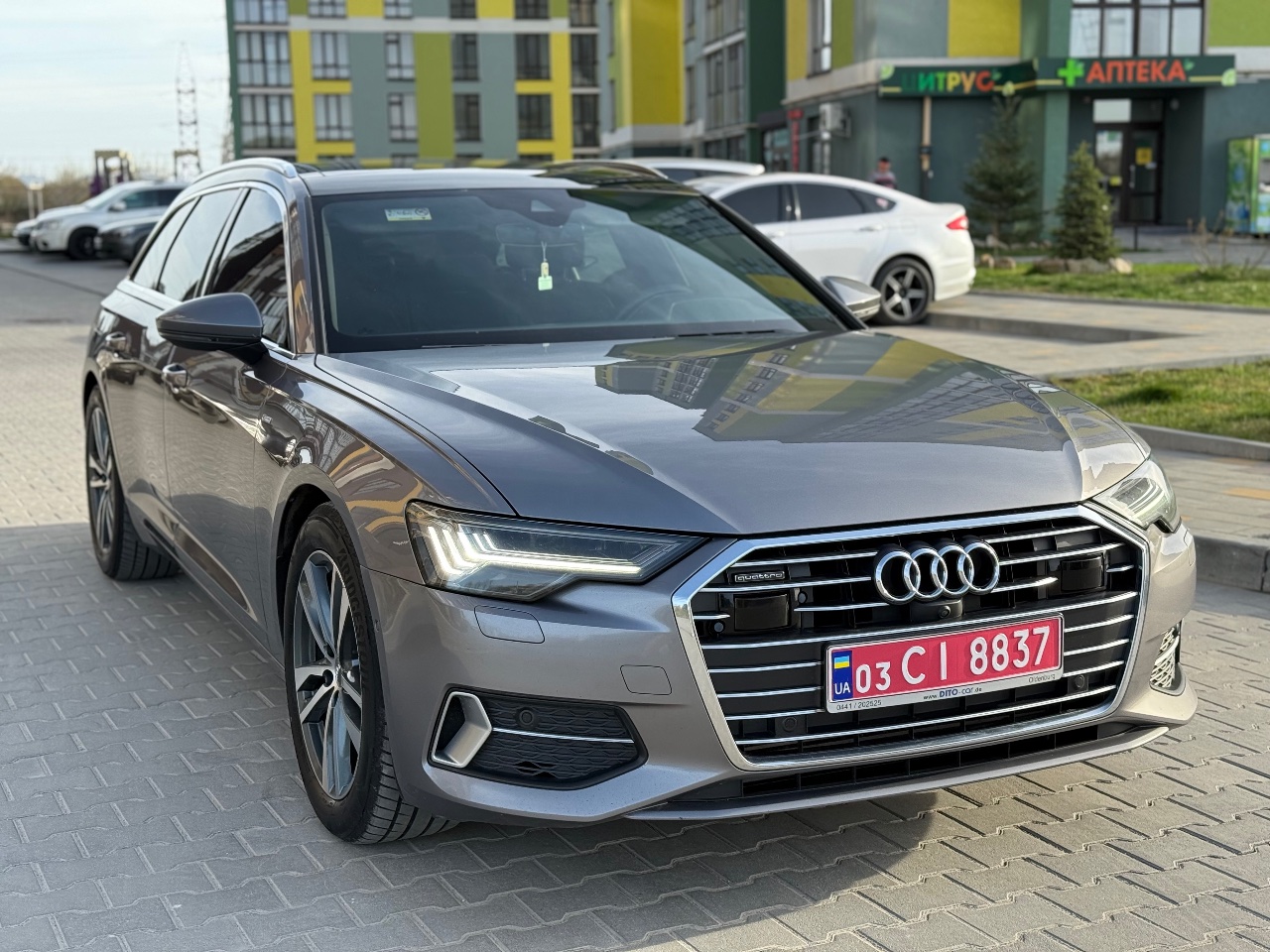 Audi A6 - фото 1