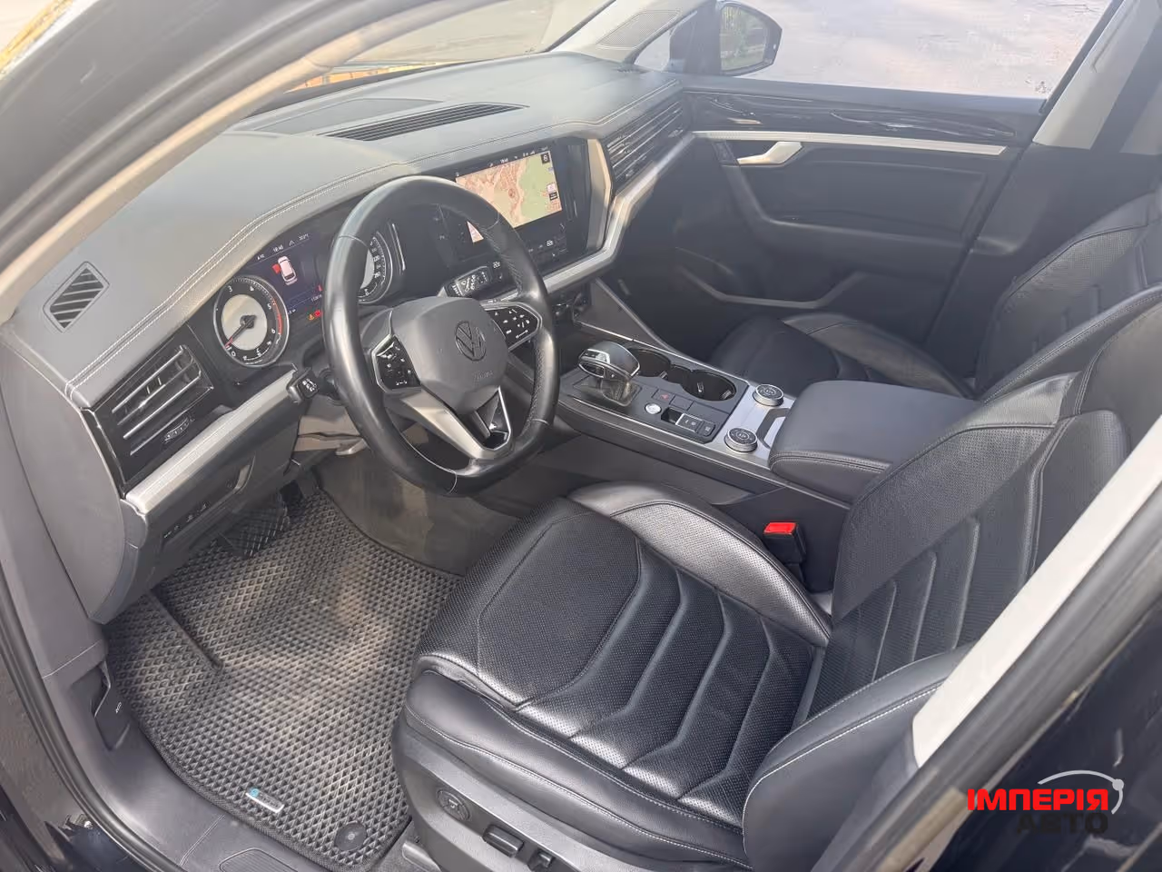 Volkswagen Touareg - фото 38