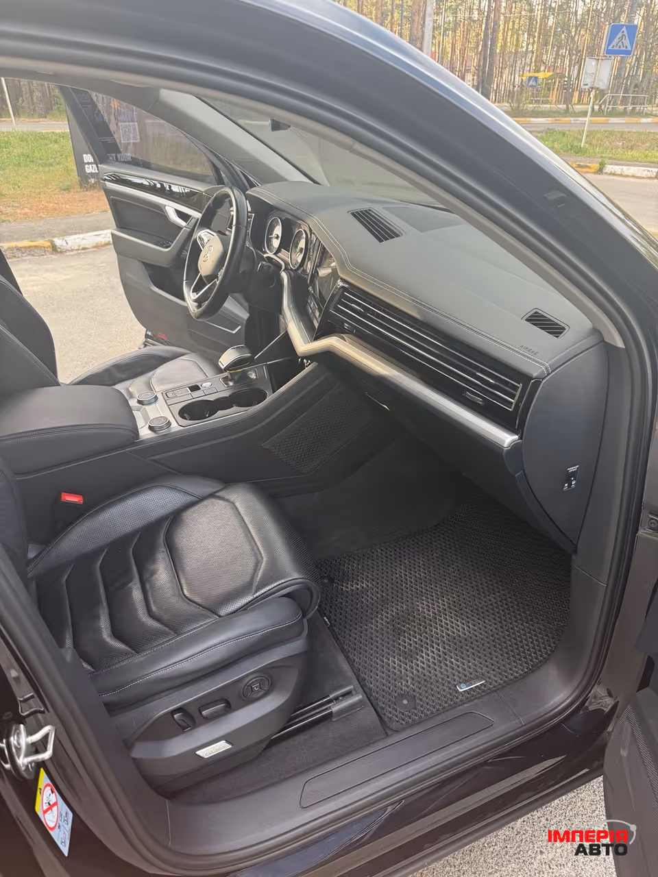 Volkswagen Touareg - фото 32