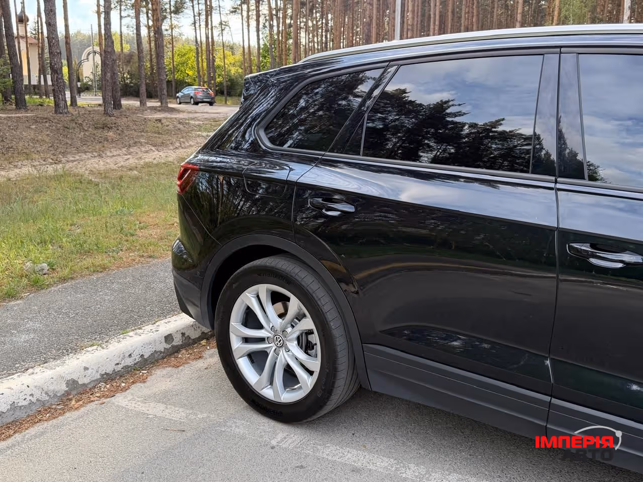 Volkswagen Touareg - фото 25