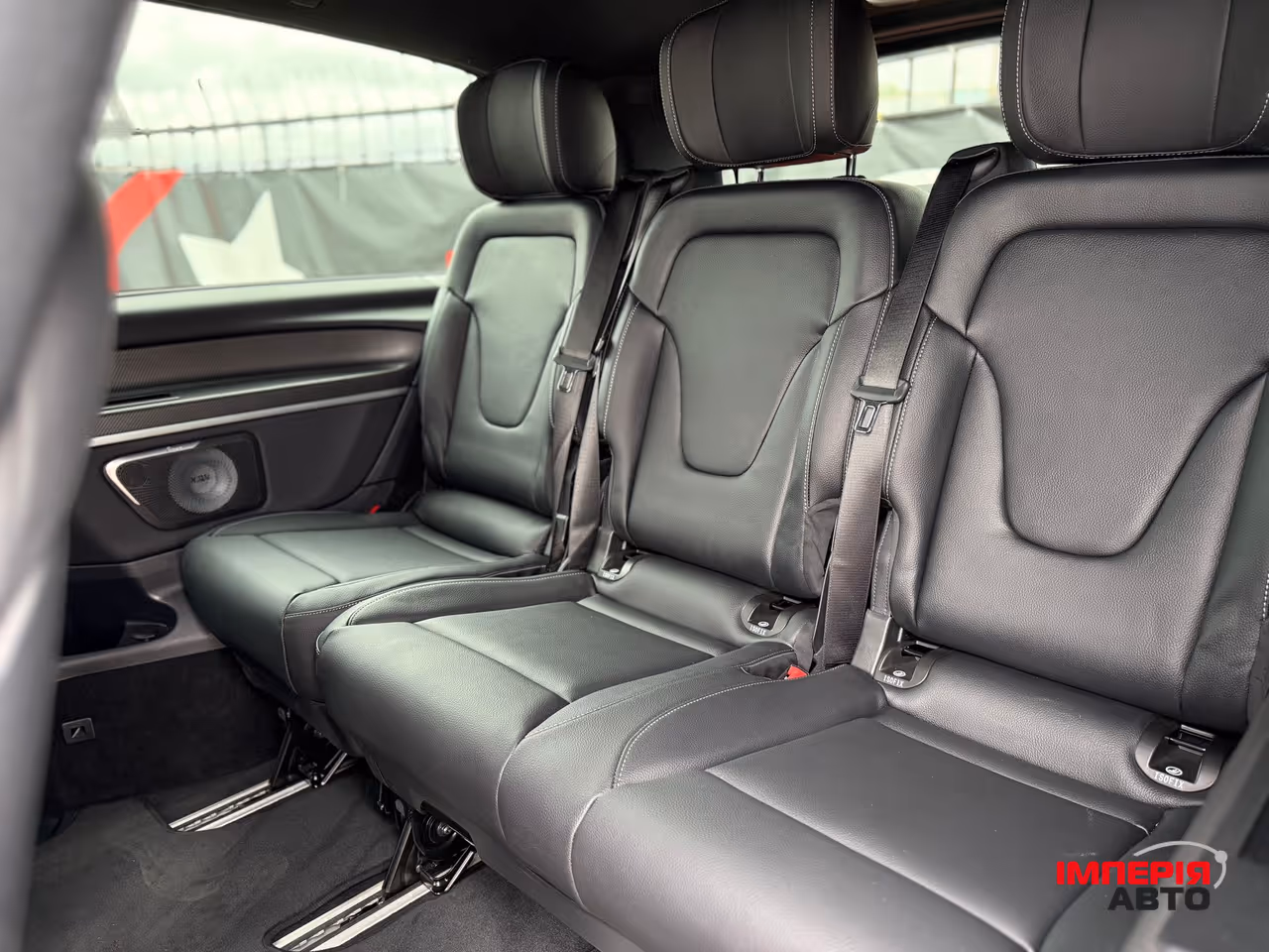 Mercedes-Benz V-Класс - фото 18