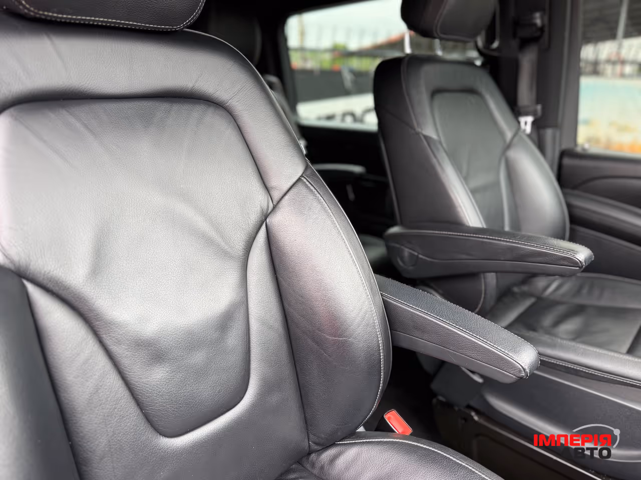 Mercedes-Benz V-Класс - фото 11