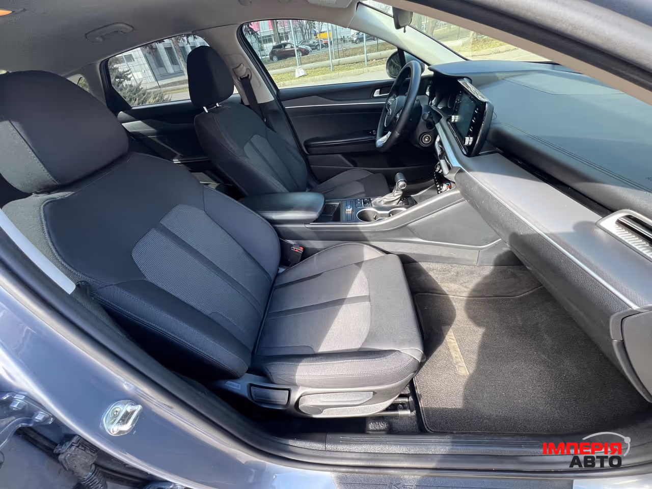 Kia K5 - фото 13