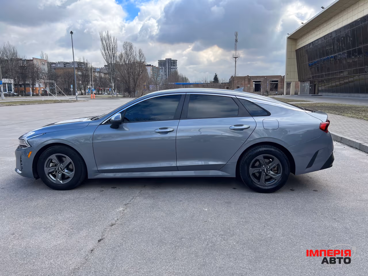 Kia K5 - фото 10