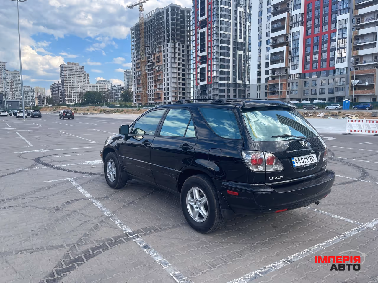 Lexus RX - фото 12