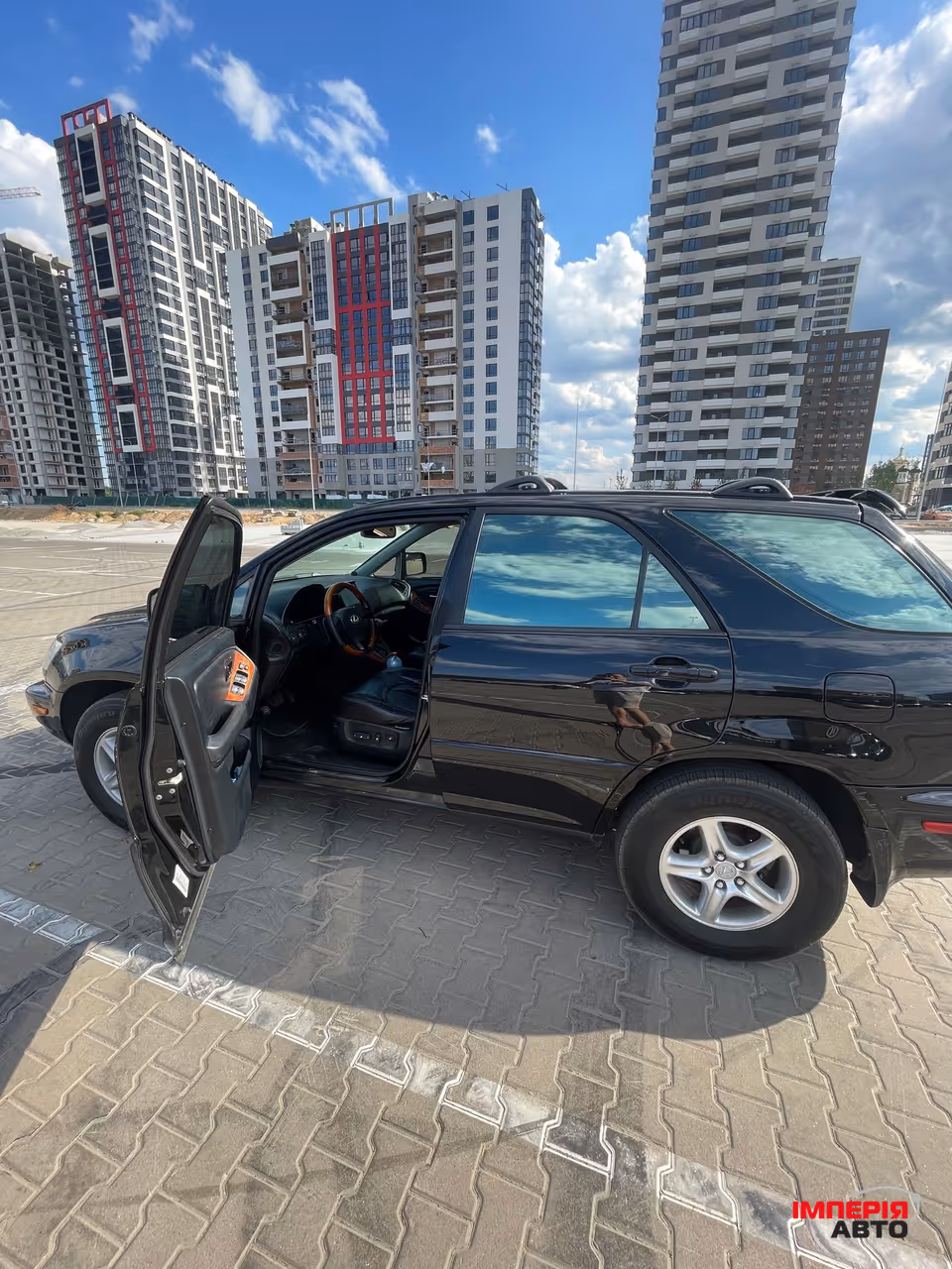 Lexus RX - фото 32
