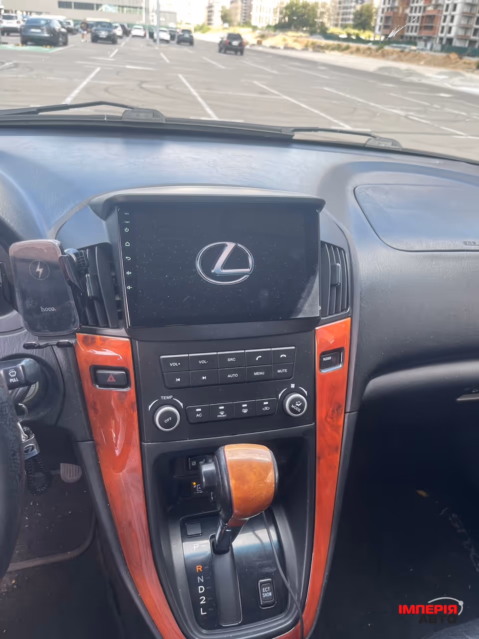 Lexus RX - фото 15