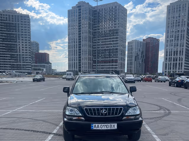 Lexus RX - фото 2