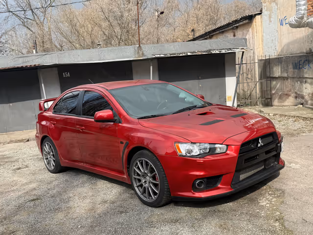 Mitsubishi Lancer Evolution - фото 2