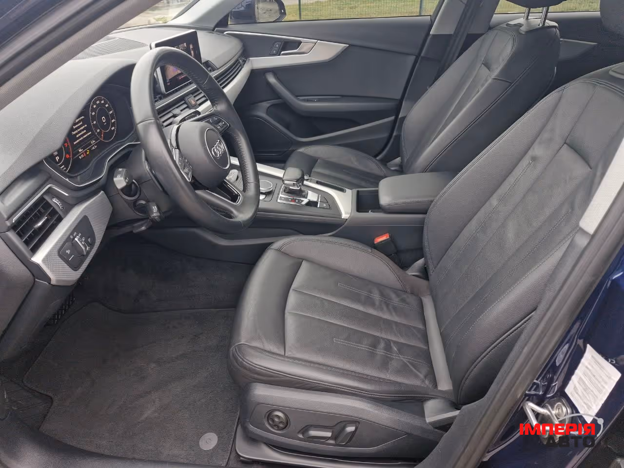 Audi A4 - фото 10