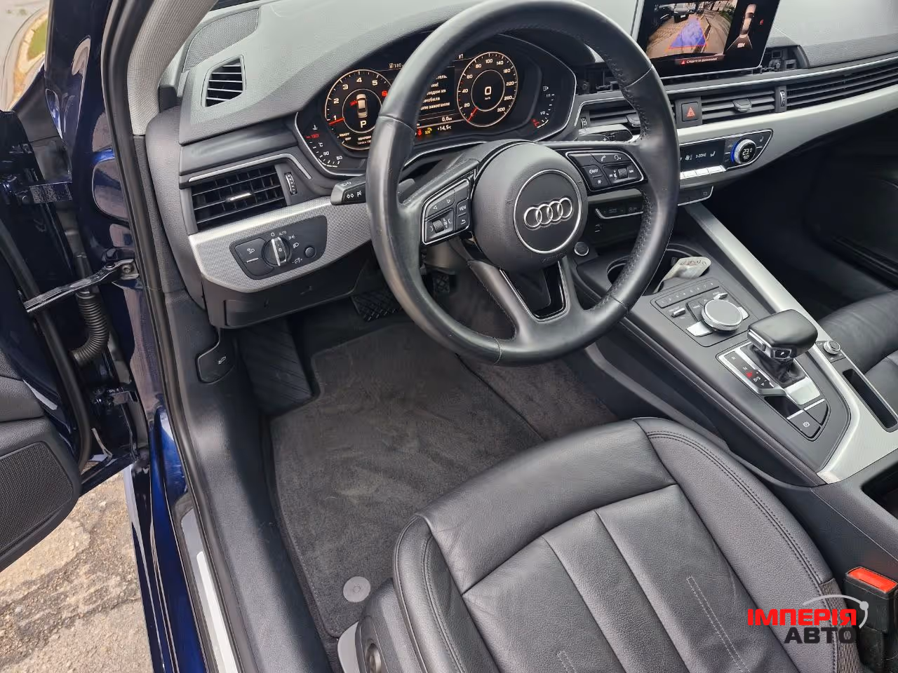 Audi A4 - фото 12