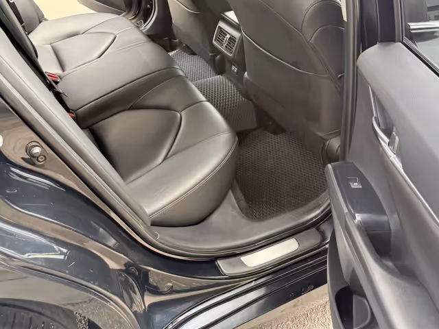 Toyota Camry - фото 5