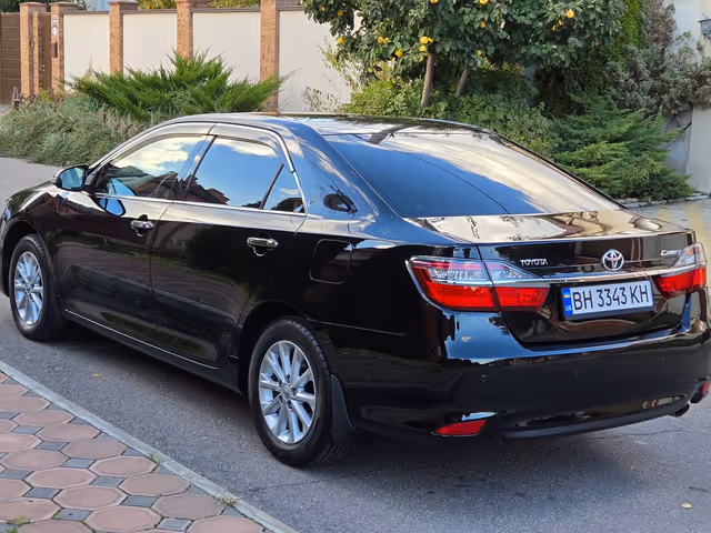 Toyota Camry - фото 5