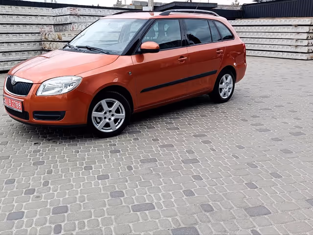 Skoda Fabia - фото 1