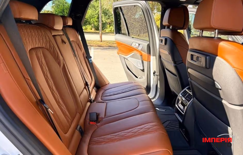 BMW X5 - фото 8