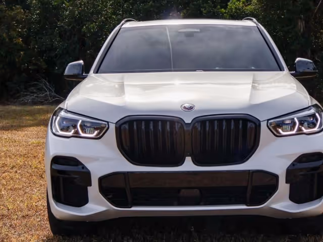 BMW X5 - фото 2