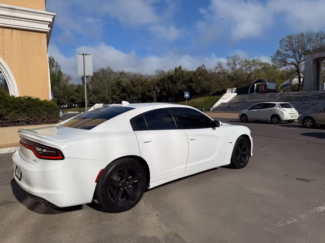 Dodge Charger - фото 5