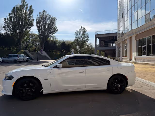 Dodge Charger - фото 4
