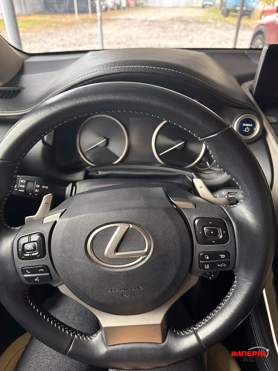Lexus NX - фото 9
