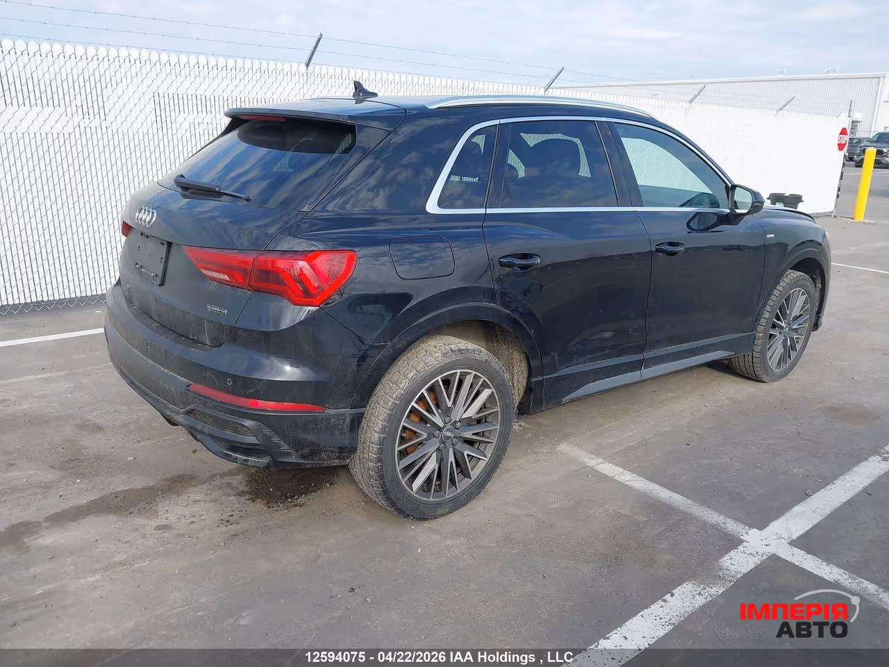 Audi Q3 - фото 6