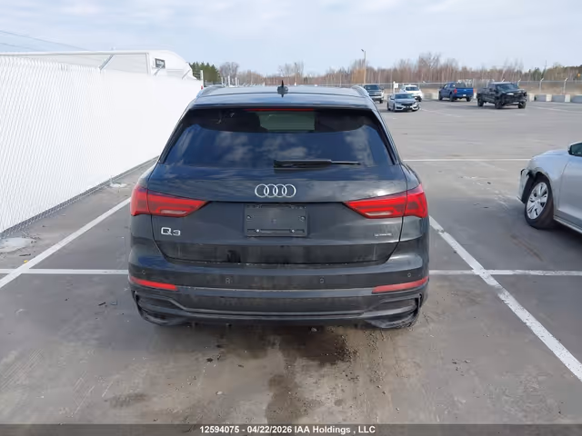 Audi Q3 - фото 5